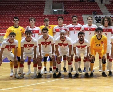 Adanaspor Kalecisi Sacit Eren Nasuh Futsal Milli Takımın Kampına Davet Edildi